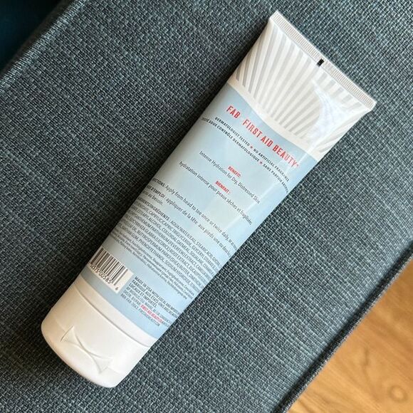 NEW First Aid Beauty Ultra Repair Cream Intense Hydration Face Body Moisturizer - Picture 8 of 12